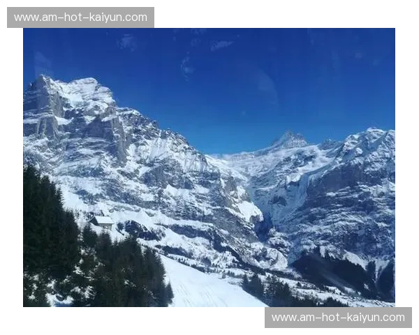 雪山之巅的精密博弈与巴尔干绿茵的复兴之火：瑞士vs罗马尼亚的巅峰对决